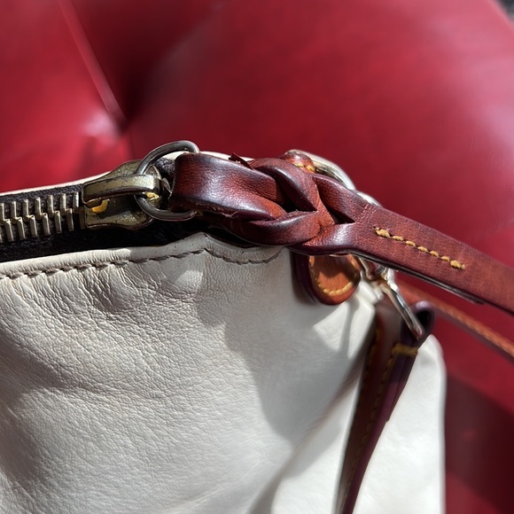 Dooney & Bourke White Leather Purse - Picture 11 of 16